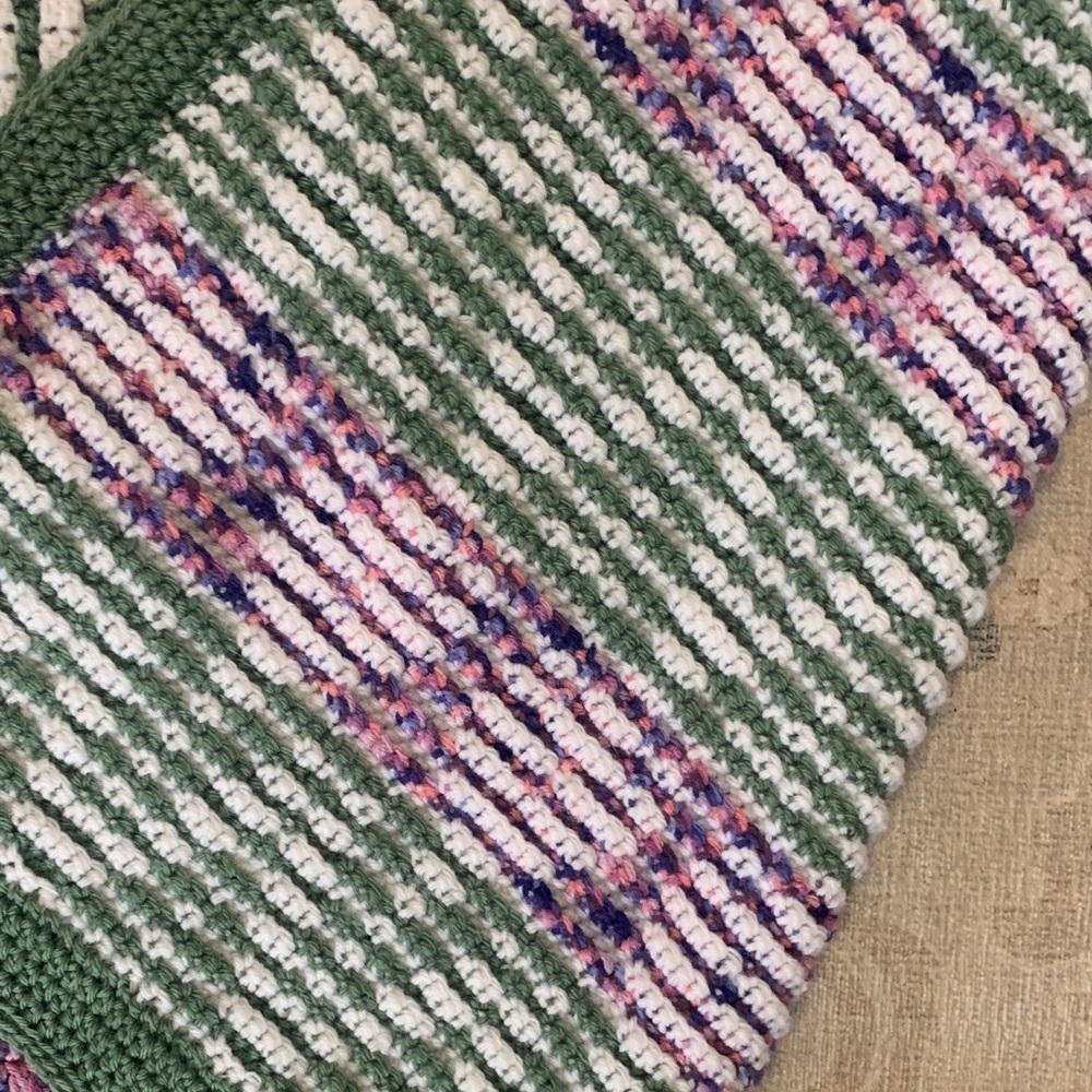 Handcrafted Mosaic Crochet Tulip Blanket - Picture 6 of 6